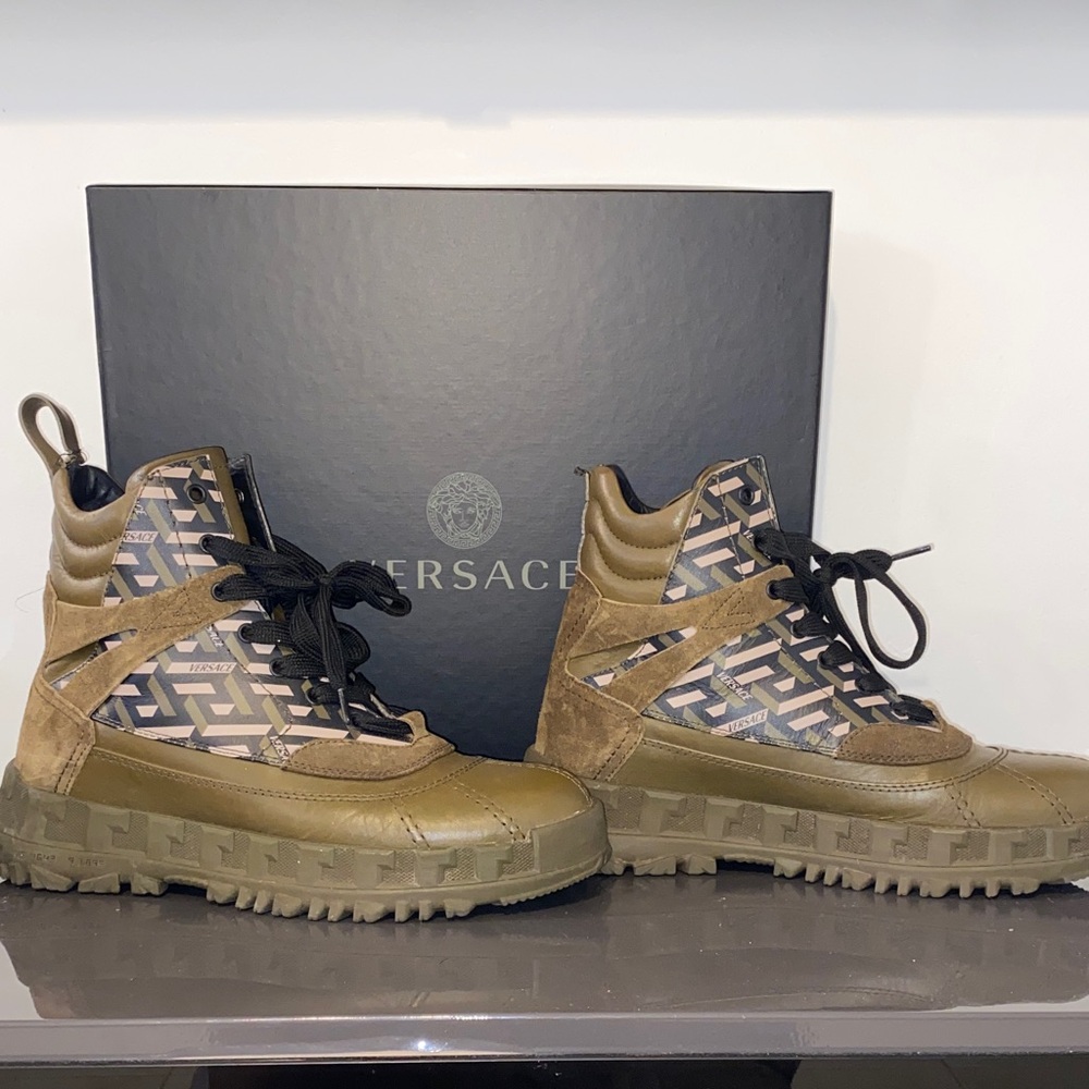 Versace Men's Khaki and Black Geometric Boots